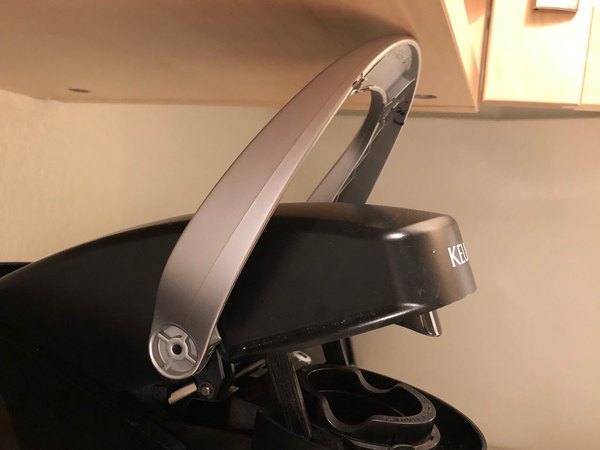 کوتاه کردن دستگیره قهوه‌ساز Keurig Elite برای کابینت‌های کم‌ارتفاع