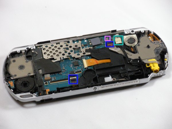 تعویض مادربرد کنسول PSP 2000