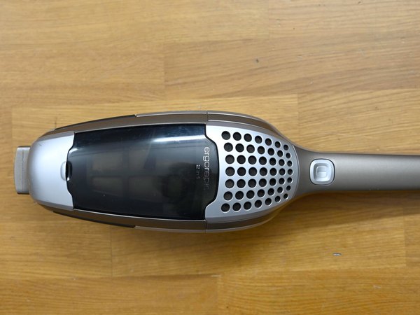 تعویض باتری جارو شارژی AEG مدل Ergorapido AG901