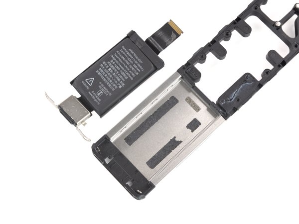 تعویض باتری و پورت شارژ ریموت اپل تی‌وی 4K (2021)