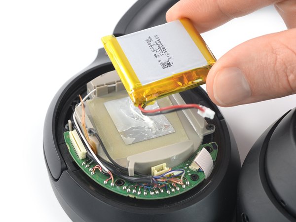 تعویض باتری هدفون سونی WH-1000XM3