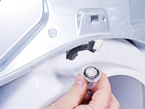 آموزش تعویض لامپ دیگ خشک‌کن ویرلپول