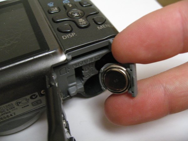 تعویض باتری ساعت دوربین کانن PowerShot A590 IS