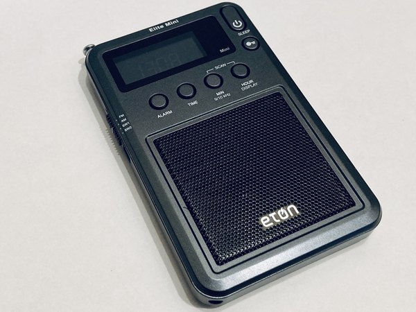 کالبدشکافی رادیو Eton Elite Mini: مهندسی امواج در یک قاب جیبی