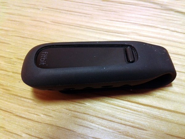 کالبدشکافی Fitbit One: رازهای پنهان در دل یک ردیاب ورزشی کوچک